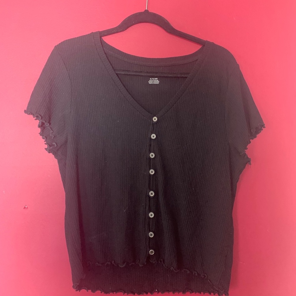 XL AMERICAN EAGLE CROP TOP